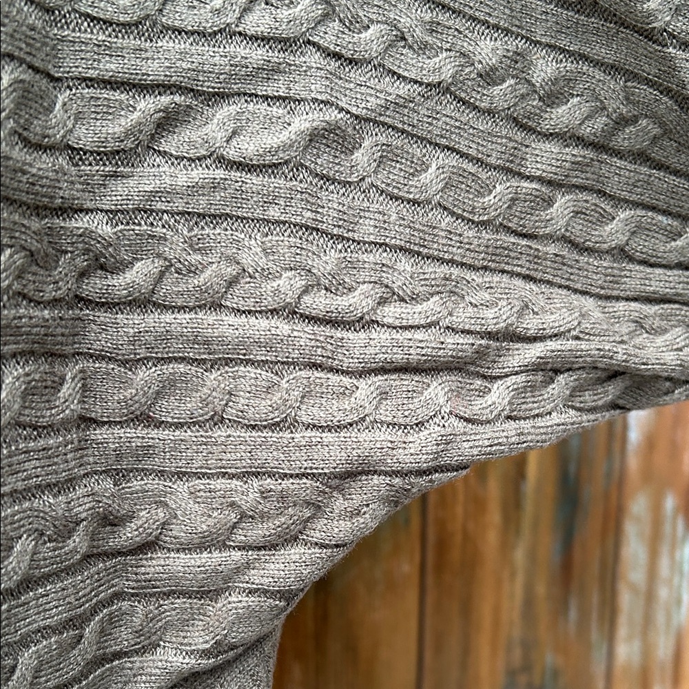 Olive Textured Women's Sweater - Picture 3 of 4